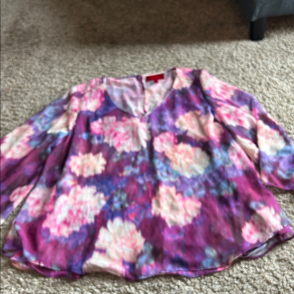 Jennifer Lopez Purple and Pink Floral Top Size Large